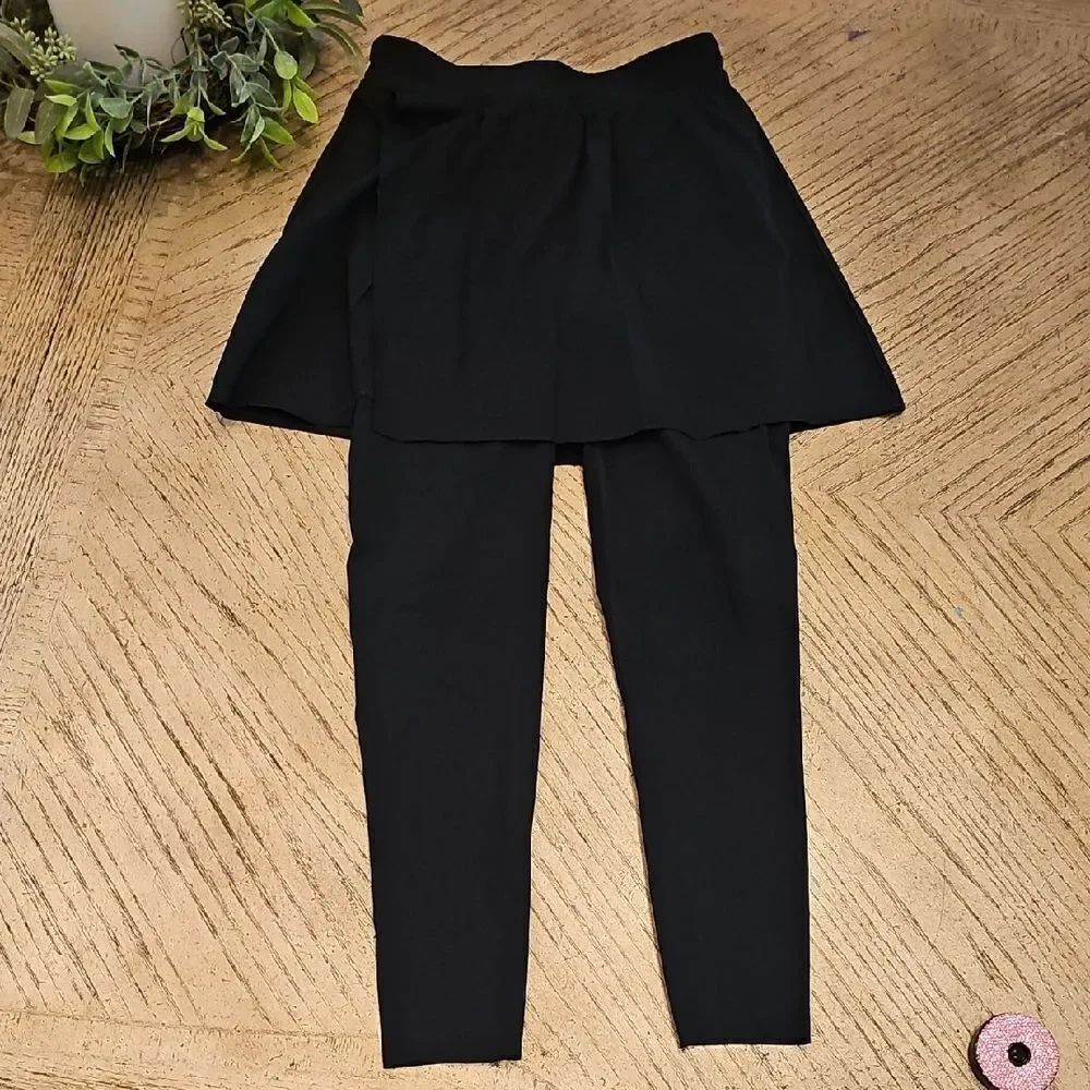 SPANX Booty Boost Skorted Legging XS Black